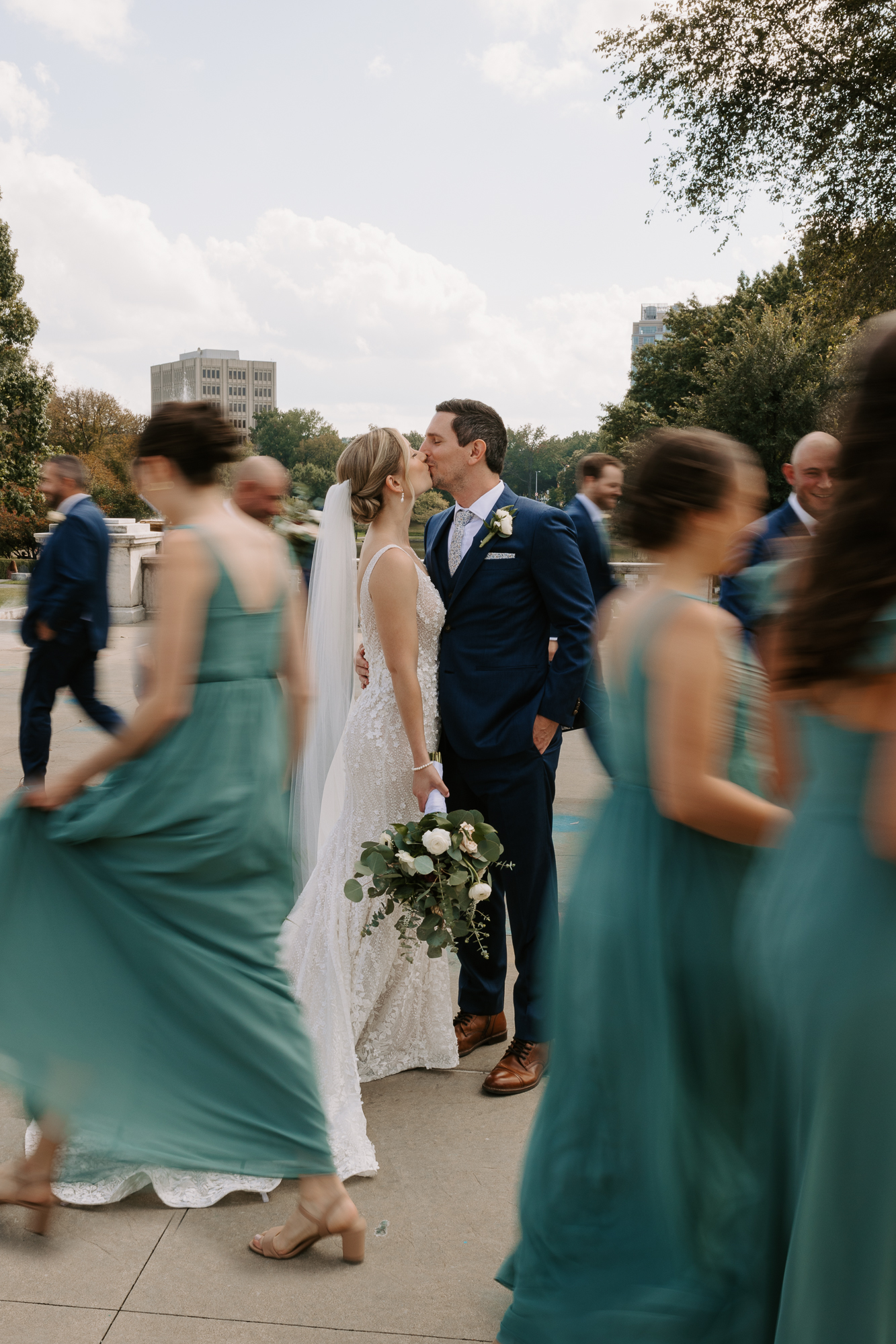 Cleveland Art Museum Wade Oval Wedding Party Photos